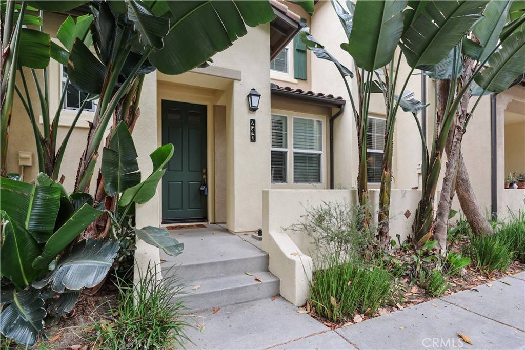 240 Dewdrop, Irvine, CA 92603