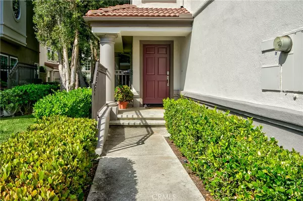Mission Viejo, CA 92692,26233 Solrio