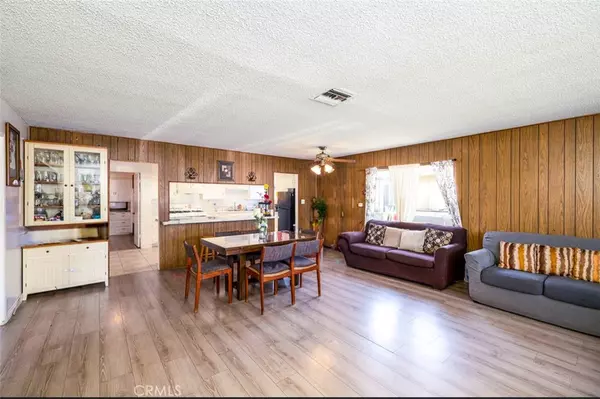Garden Grove, CA 92840,12461 Pine ST