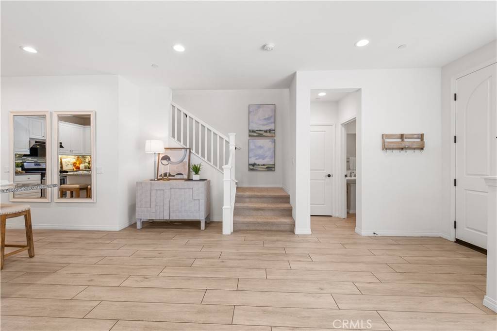 Irvine, CA 92620,72 Parkwood