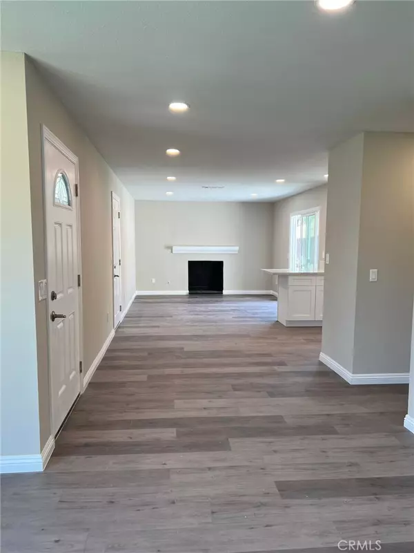 Riverside, CA 92505,5912 Santa Ana AVE