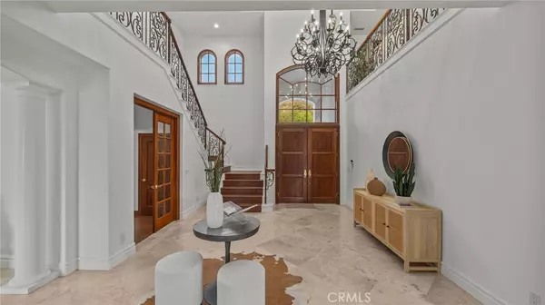 Silverado, CA 92676,18041 Merlin RD