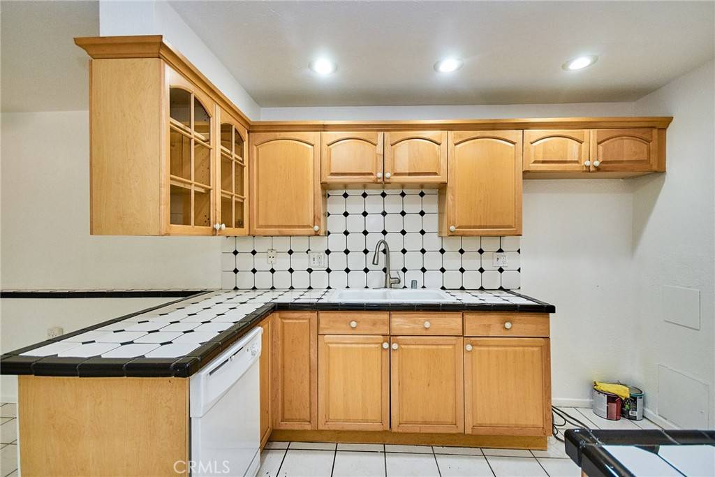 Placentia, CA 92870,212 S Kraemer BLVD #1205