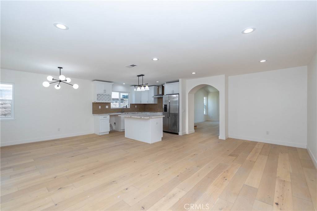 Ontario, CA 91761,1187 E Deerfield ST