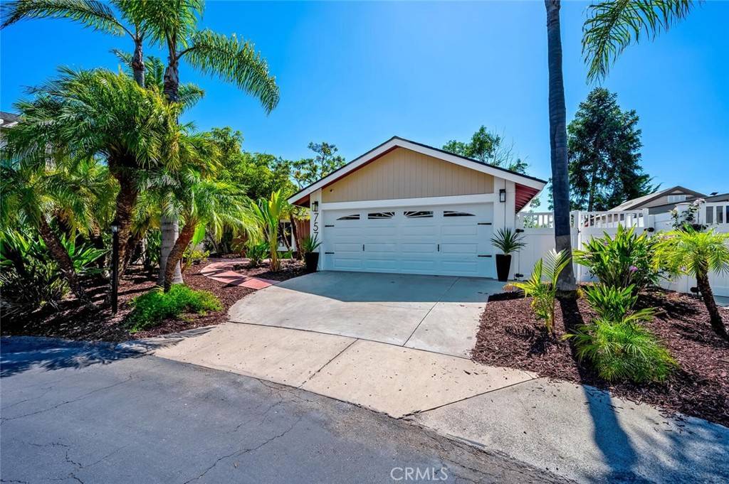 757 Horseshoe CIR, Vista, CA 92081