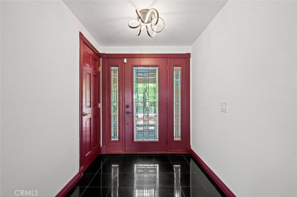 Vista, CA 92081,757 Horseshoe CIR