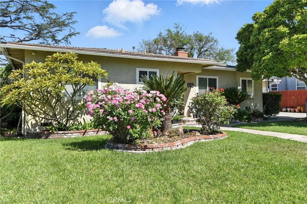 Whittier, CA 90605,8507 Davista DR
