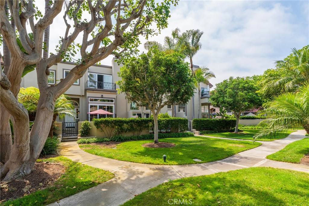 Huntington Beach, CA 92648,19322 Archfield LN