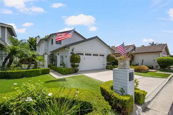 18156 Sharon LN, Huntington Beach, CA 92648