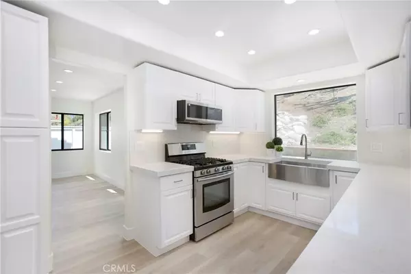 Rancho Santa Margarita, CA 92688,15 Calle Albarda