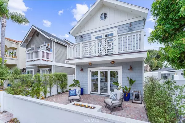 Huntington Beach, CA 92648,208 Indianapolis AVE