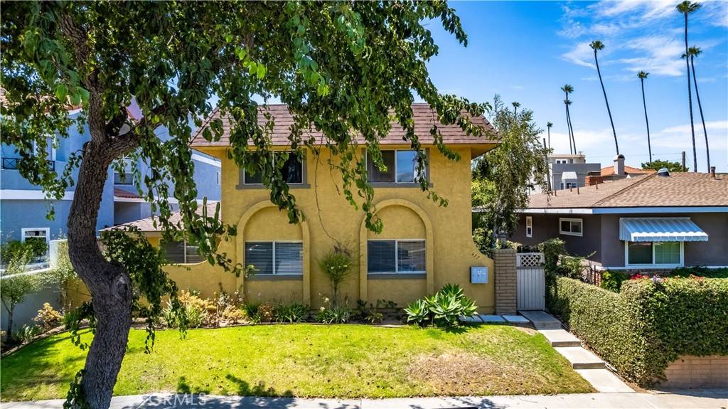 617 14th ST, Huntington Beach, CA 92648