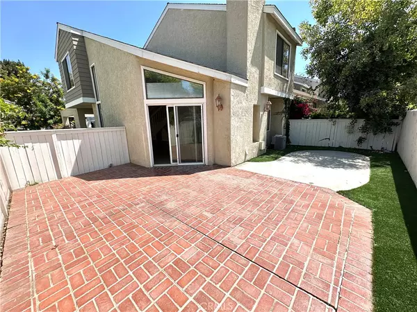 Irvine, CA 92606,339 Deerfield AVE #20