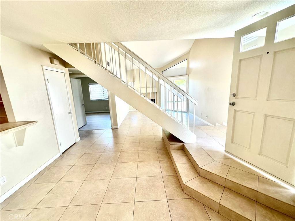Irvine, CA 92606,339 Deerfield AVE #20