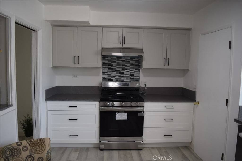 Fullerton, CA 92833,1454 W West AVE