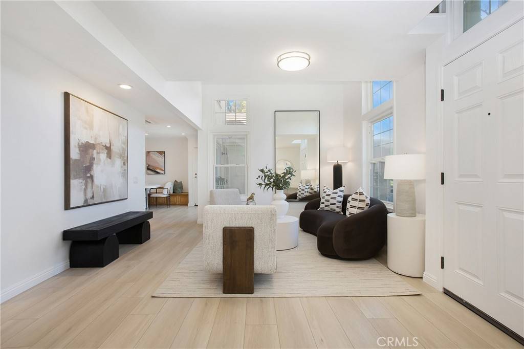 Irvine, CA 92612,53 Wellesley