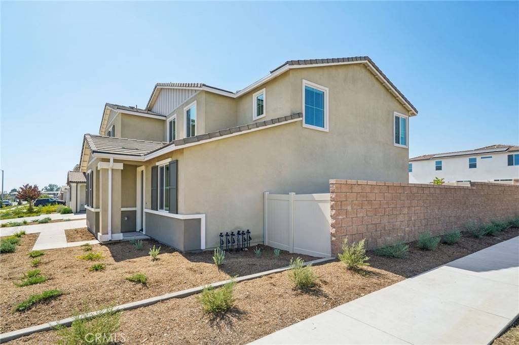 Redlands, CA 92374,912 Lumia CIR
