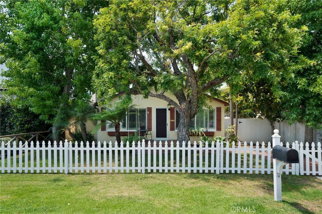 275 Flower ST, Costa Mesa, CA 92627