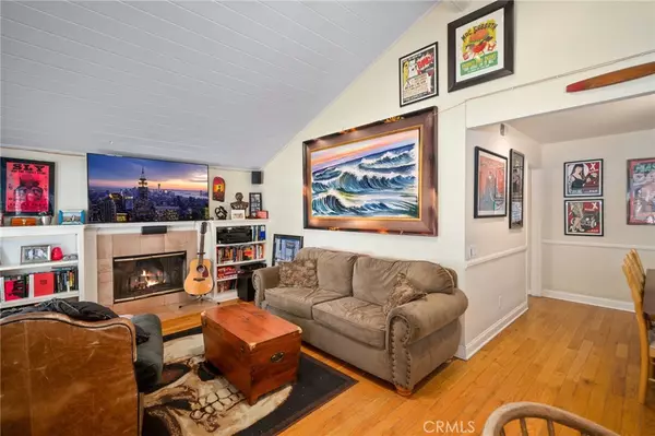Costa Mesa, CA 92627,275 Flower ST