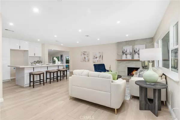 Anaheim, CA 92804,3213 W Sunview DR