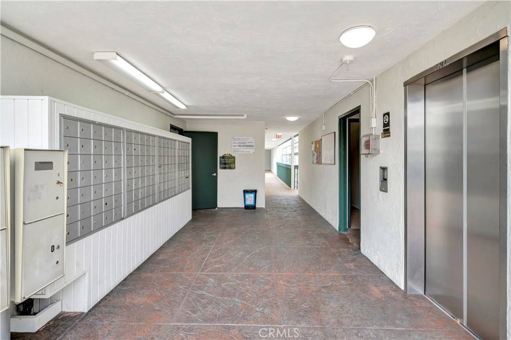 San Diego, CA 92117,4060 Huerfano #126