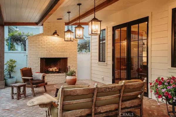 Costa Mesa, CA 92627,224 Flower ST