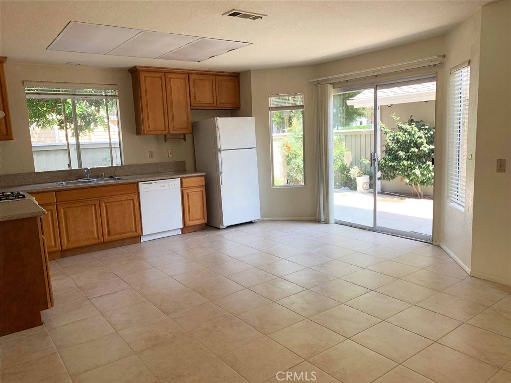Irvine, CA 92620,78 Monroe #126