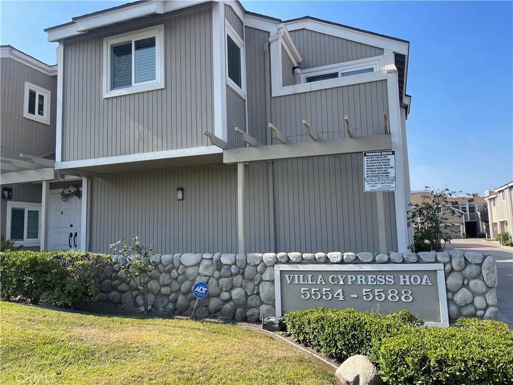 5586 Orange AVE, Cypress, CA 90630