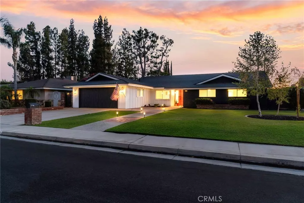 Bakersfield, CA 93309,419 Starmount LN