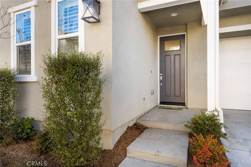 Costa Mesa, CA 92626,947 Aurora LN