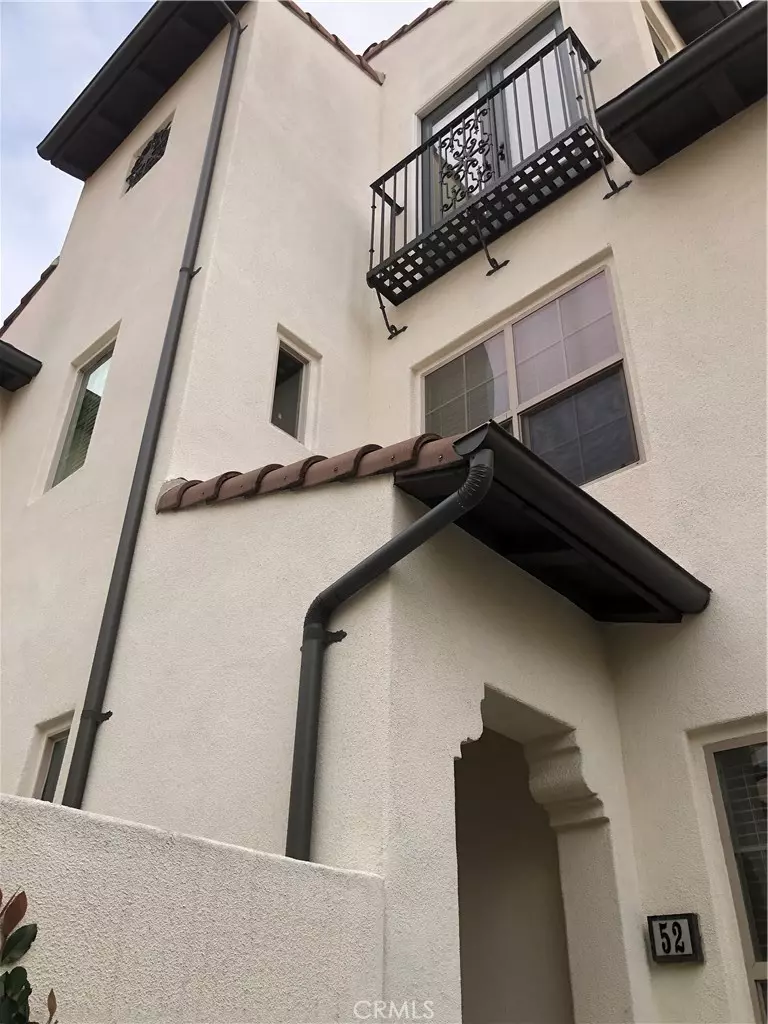 Irvine, CA 92620,52 Tallowood