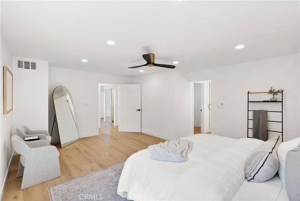 Fullerton, CA 92833,786 Carhart AVE