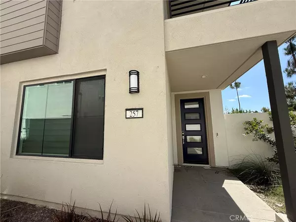 Irvine, CA 92618,257 Novel