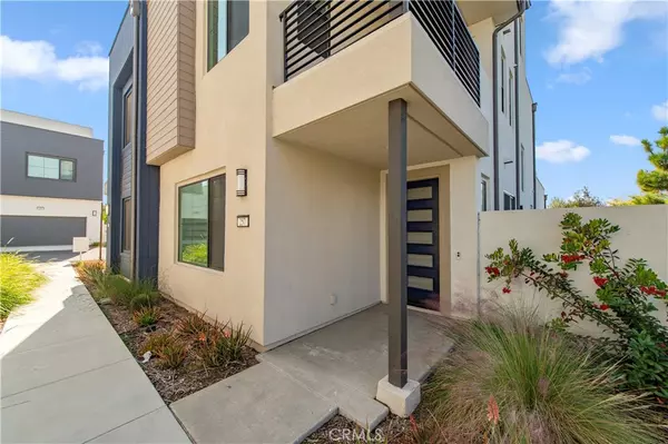 Irvine, CA 92618,257 Novel