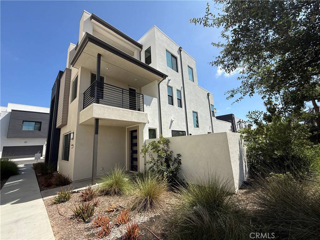 257 Novel, Irvine, CA 92618