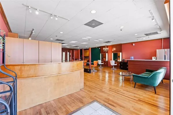 Costa Mesa, CA 92626,688 Baker ST #6A