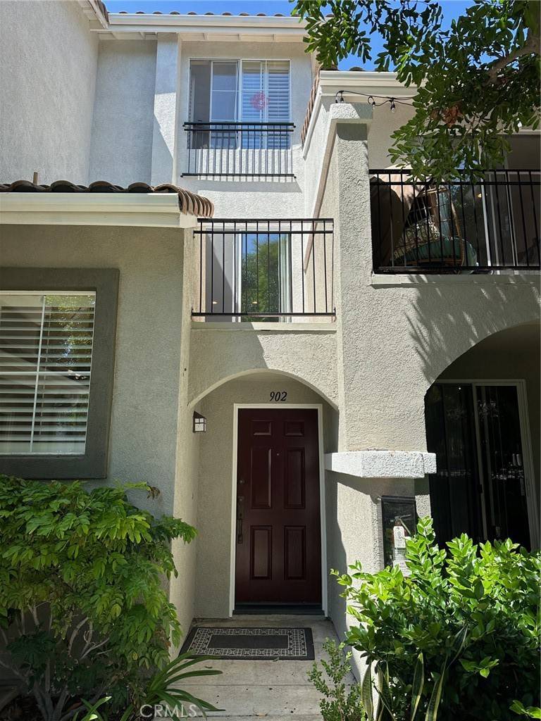 902 Maplewood, Irvine, CA 92618