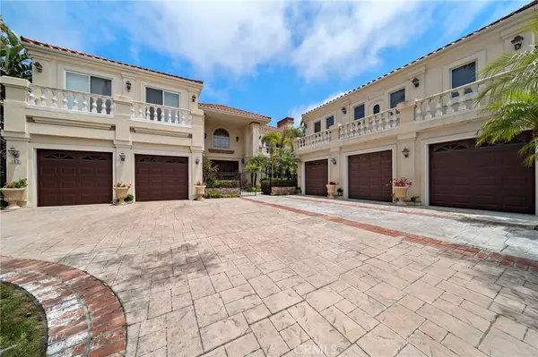 Corona Del Mar, CA 92625,12 Rocky Point RD