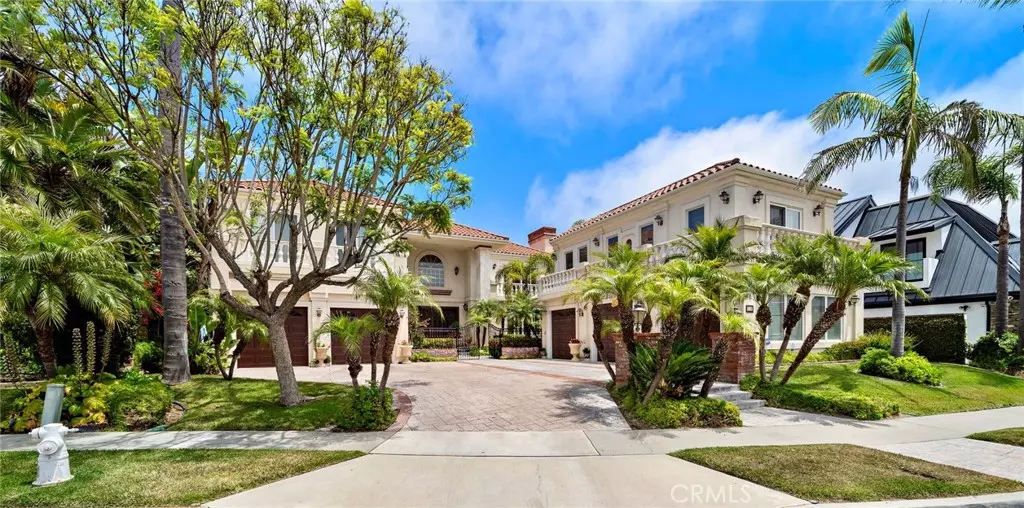 12 Rocky Point RD, Corona Del Mar, CA 92625