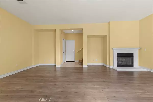 Irvine, CA 92620,123 Chantilly