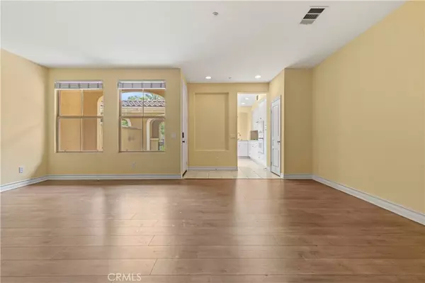 Irvine, CA 92620,123 Chantilly