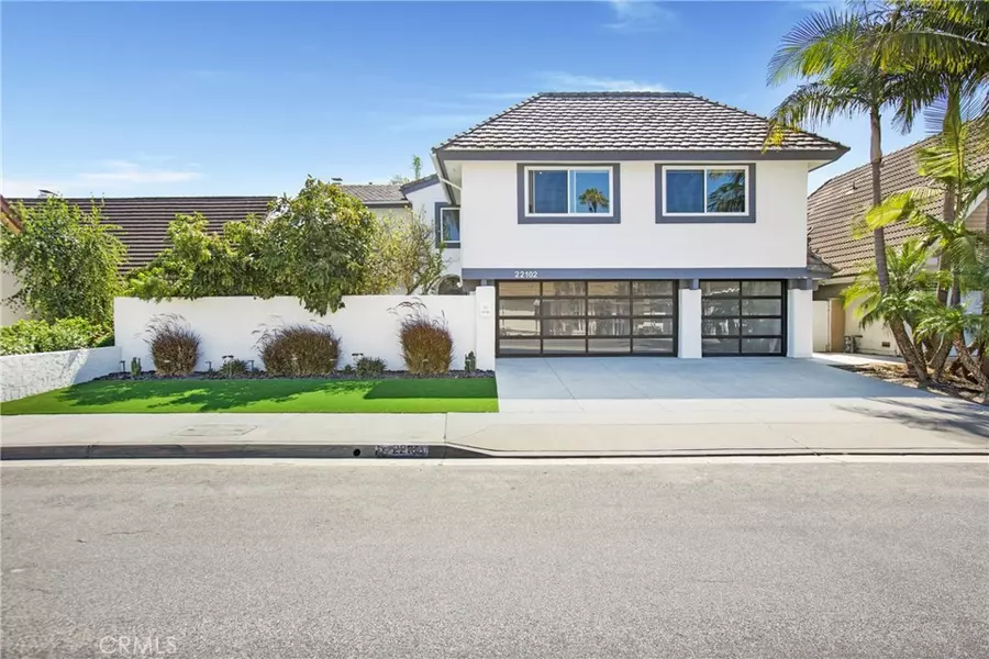 22102 Wood Island LN, Huntington Beach, CA 92646