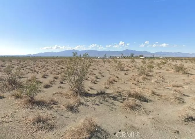 0 Holly RD, Phelan, CA 92371