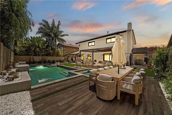 6431 Reubens DR, Huntington Beach, CA 92647