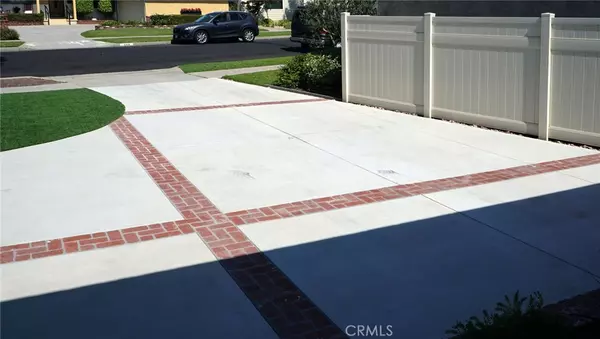 Long Beach, CA 90815,865 N Karen Way