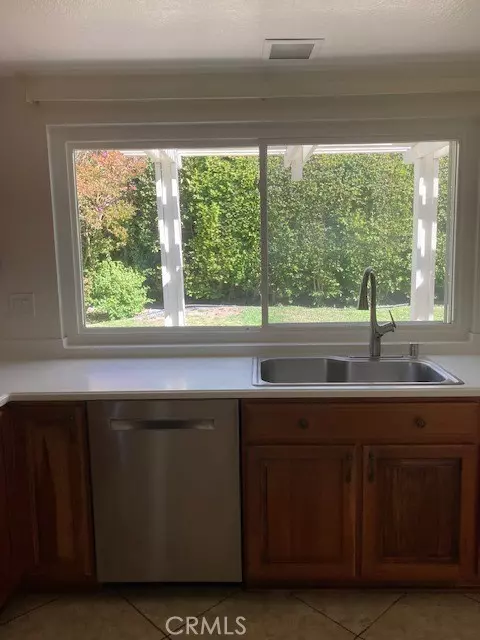 Mission Viejo, CA 92691,27542 Cenajo