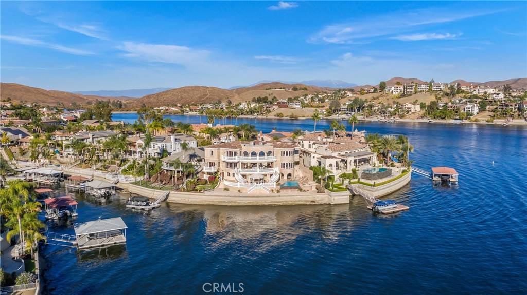 22485 Whirlaway CT, Canyon Lake, CA 92587