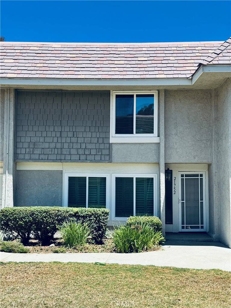 21752 Lake Vista DR, Lake Forest, CA 92630