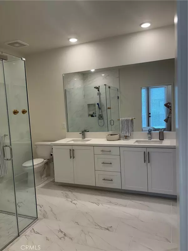 Tustin, CA 92782,16175 Dawn WAY #108
