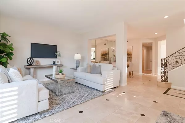 Rancho Santa Margarita, CA 92688,5 Via Floria